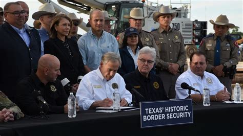 Texas governor signs bill that lets police arrest migrants who enter the US illegally